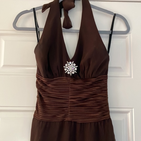 CHICA’S BROWN MAXI LONG FORMAL DRESS SIZE S - Picture 4 of 12